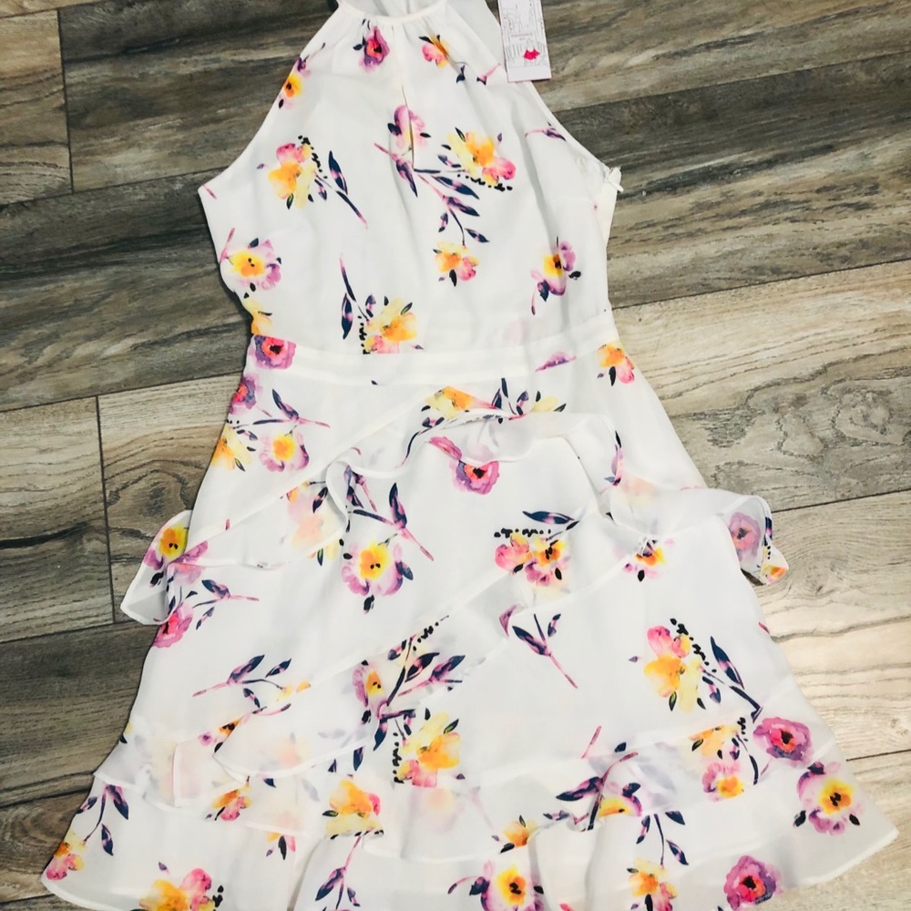 Dress - Picture 5 of 5